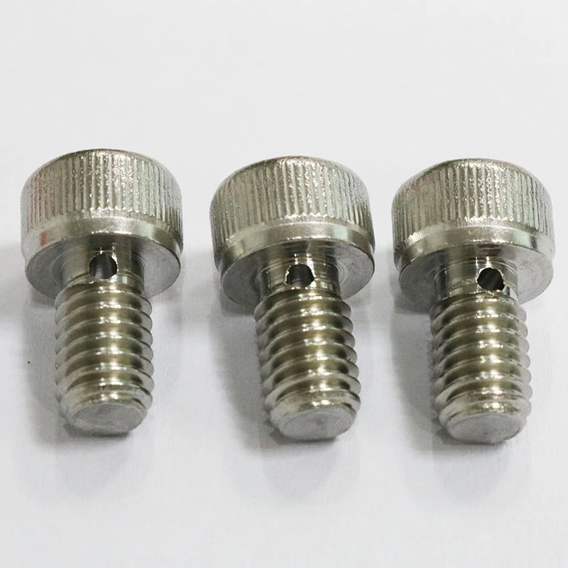 through hole cap bolt 7